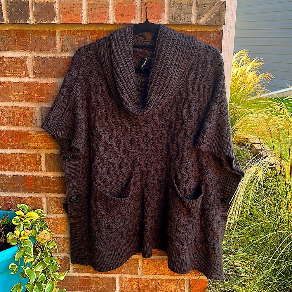 Ethyl Ladies L Gray/Brown Cowl Neck Sweater Shawl
